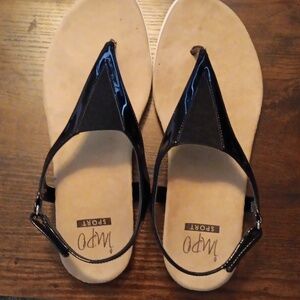 "MPO Women's Shoes Size 9.5M – Sleek and Comfortable!